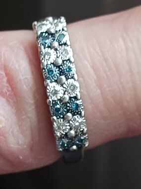 Beautiful 925 Sterling Silver Blue&White Diamond Chips Women's Ring